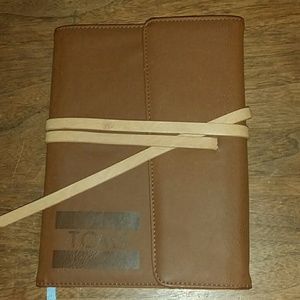 Toms Journal Brown Holder